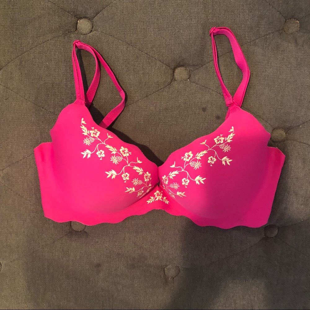 Victoria’s Secret Bra 34DD